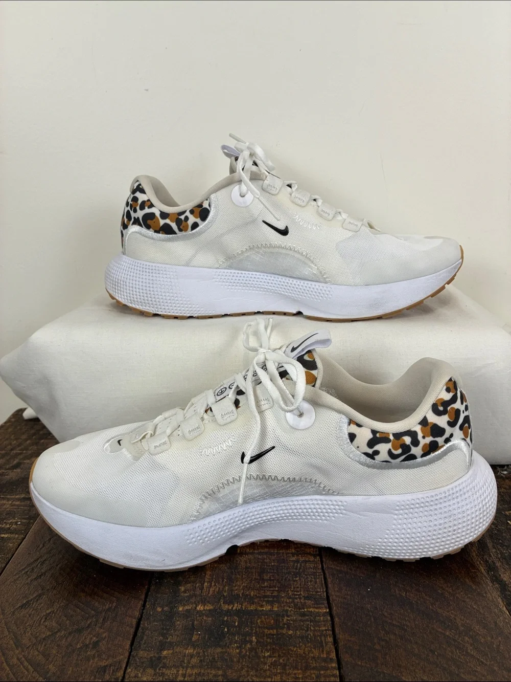 Nike lightweight escape
